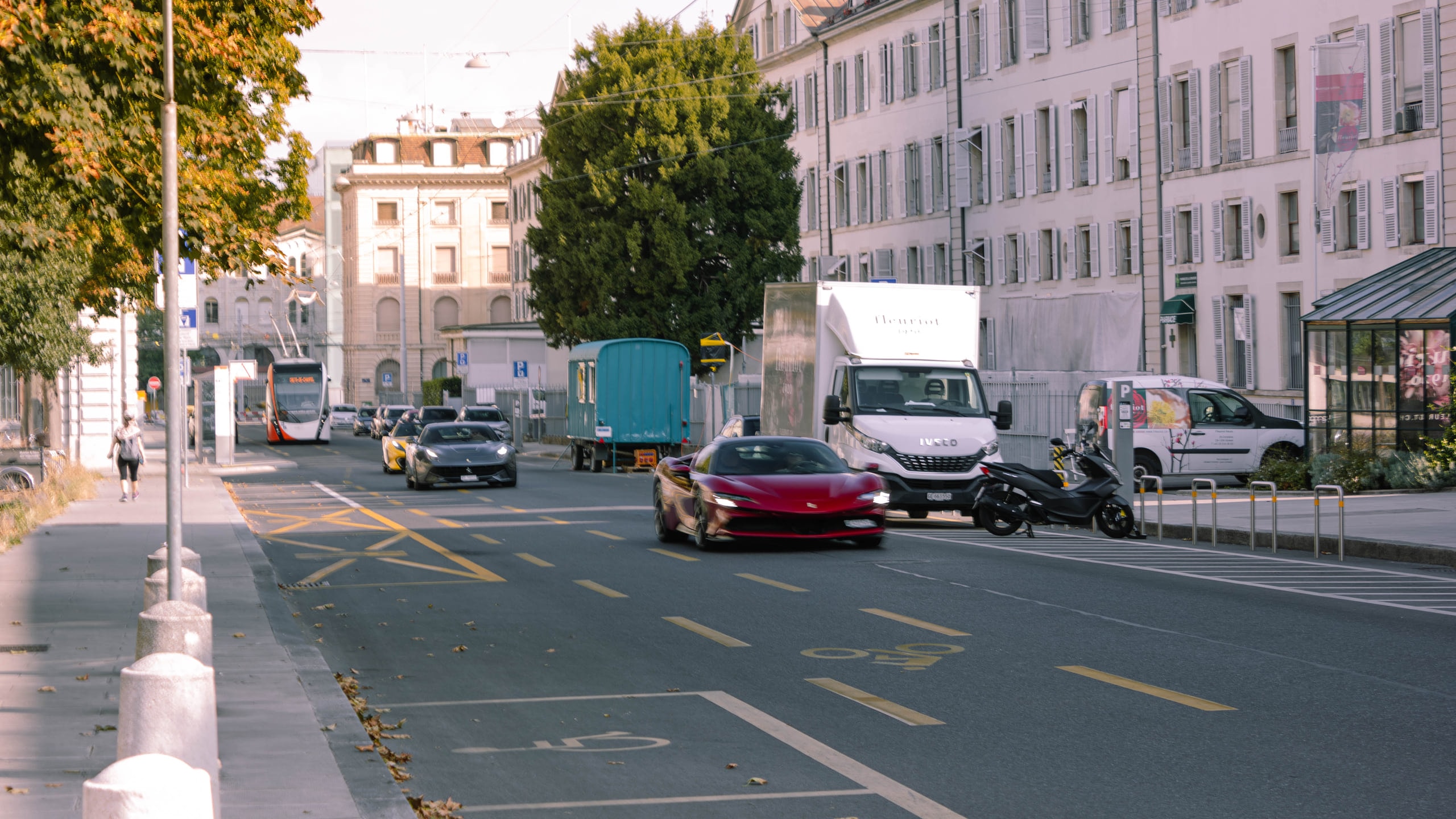 Ferrari automotive study in Geneva, photograph 01 by Dani Oncins Roca